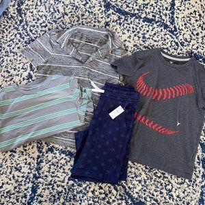 Four piece old navy medium 8 lot- active polo and T, cotton tee and nwt shorts